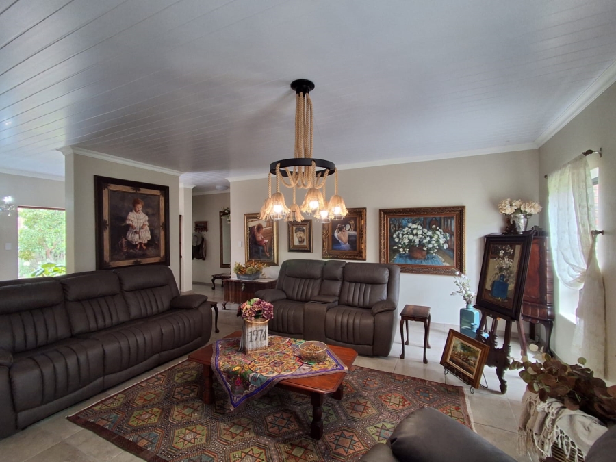 3 Bedroom Property for Sale in Stilbaai Wes Western Cape